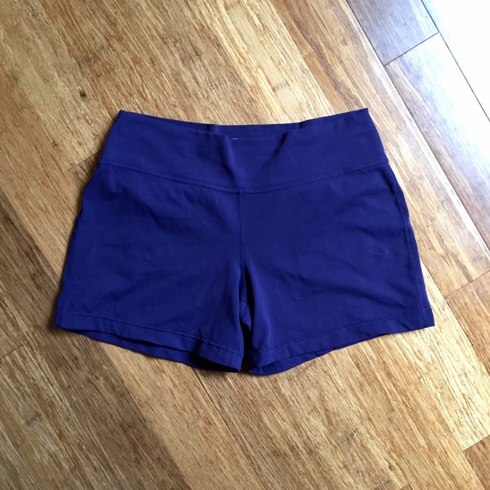 Athleta Athletic Shorts size M